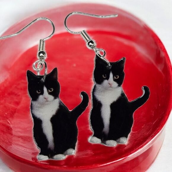 Black Tuxedo Cat 🐈‍⬛ Earrings Animal Dangle Shiny Acrylic Tux Kitty Cute Gift - Picture 3 of 9